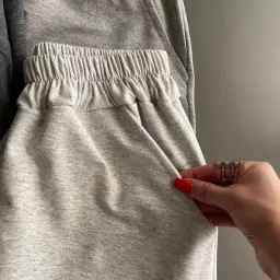 بدون موضوع
