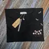 بدون موضوع